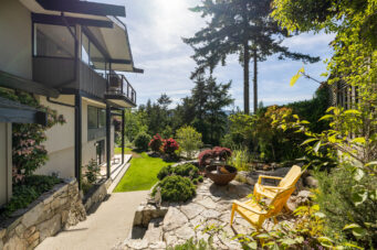 6485 Madrona Crescent